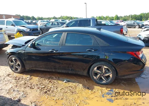 2023 Hyundai Elantra Sel z USA, uszkodzony, nr VIN KMHLS4AG1PU432914